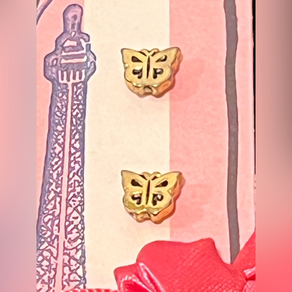 WOMEN’S BUTTERFLY EARRINGS.